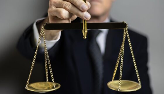 disposizione-del-concetto-di-verita-con-equilibrio